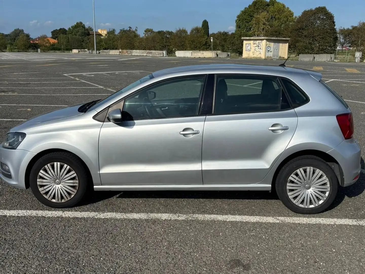 Volkswagen Polo Polo V 2015 5p 1.4 tdi Comfortline 75cv Argento - 2