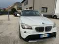 BMW X1 X1 xdrive23dA Futura Blanco - thumbnail 2