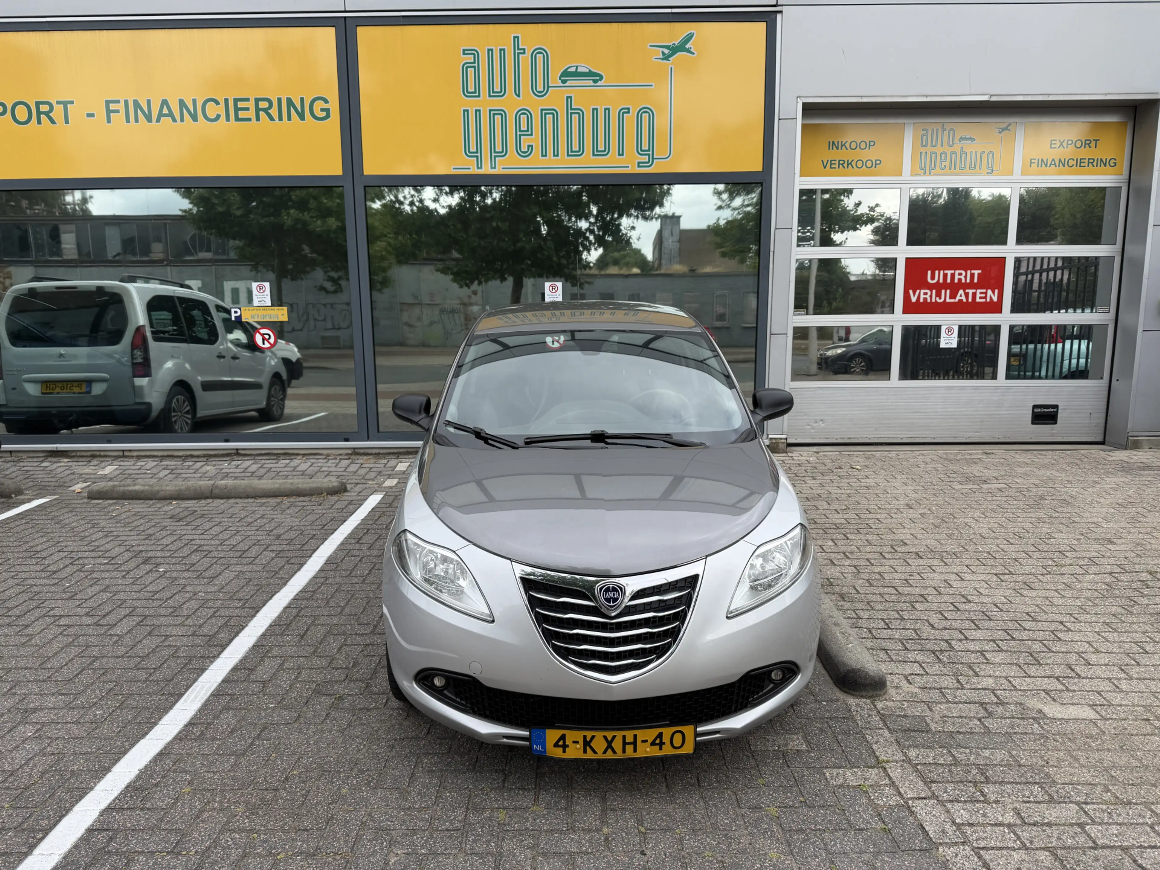Lancia Ypsilon 0.9 TwinAir Silver Plus * 50.854 Km * Two Tone Col — photo 4