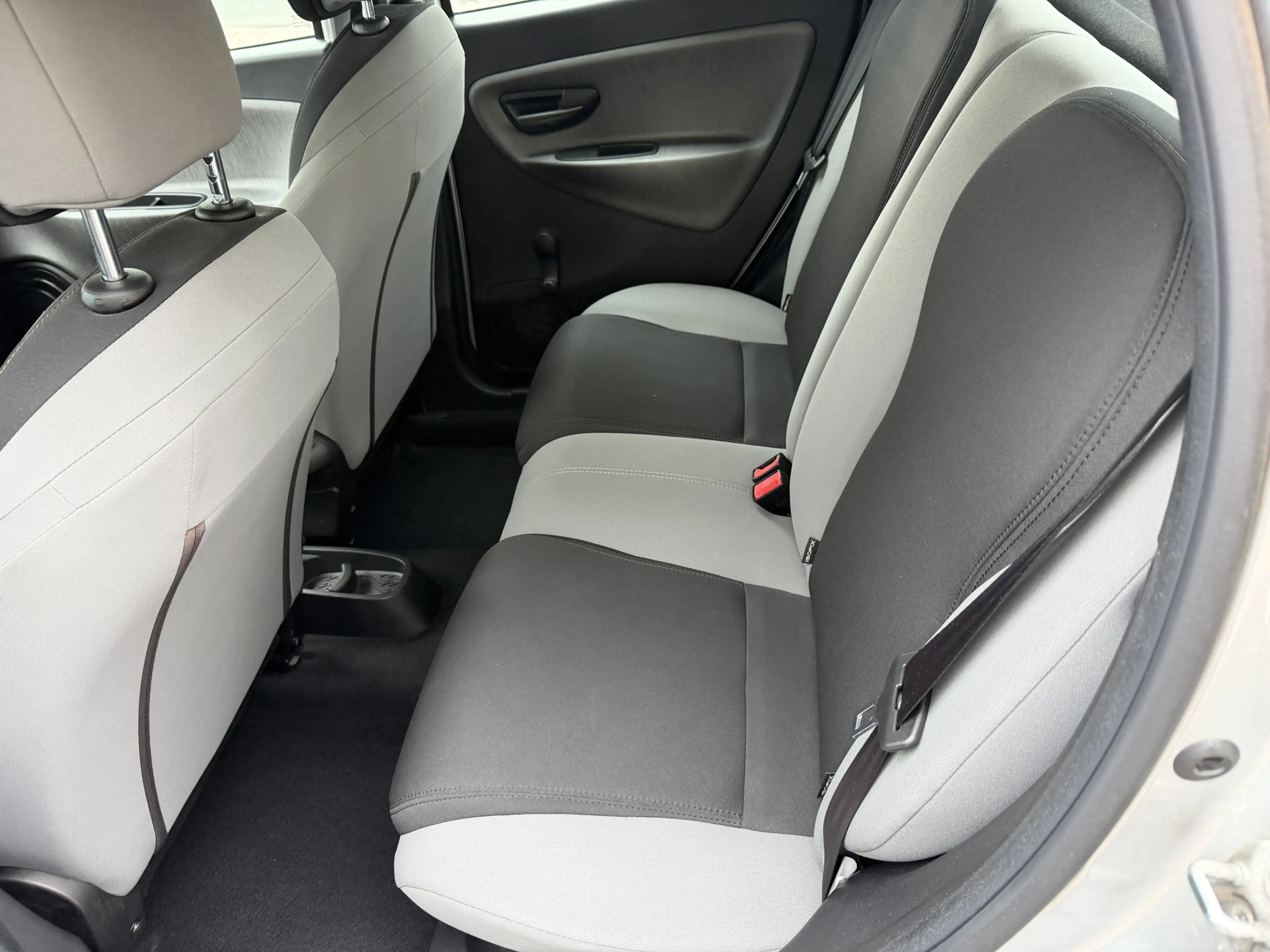 Lancia Ypsilon 0.9 TwinAir Silver Plus * 50.854 Km * Two Tone Col — photo 14