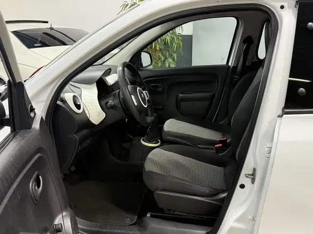 Renault Twingo view 5