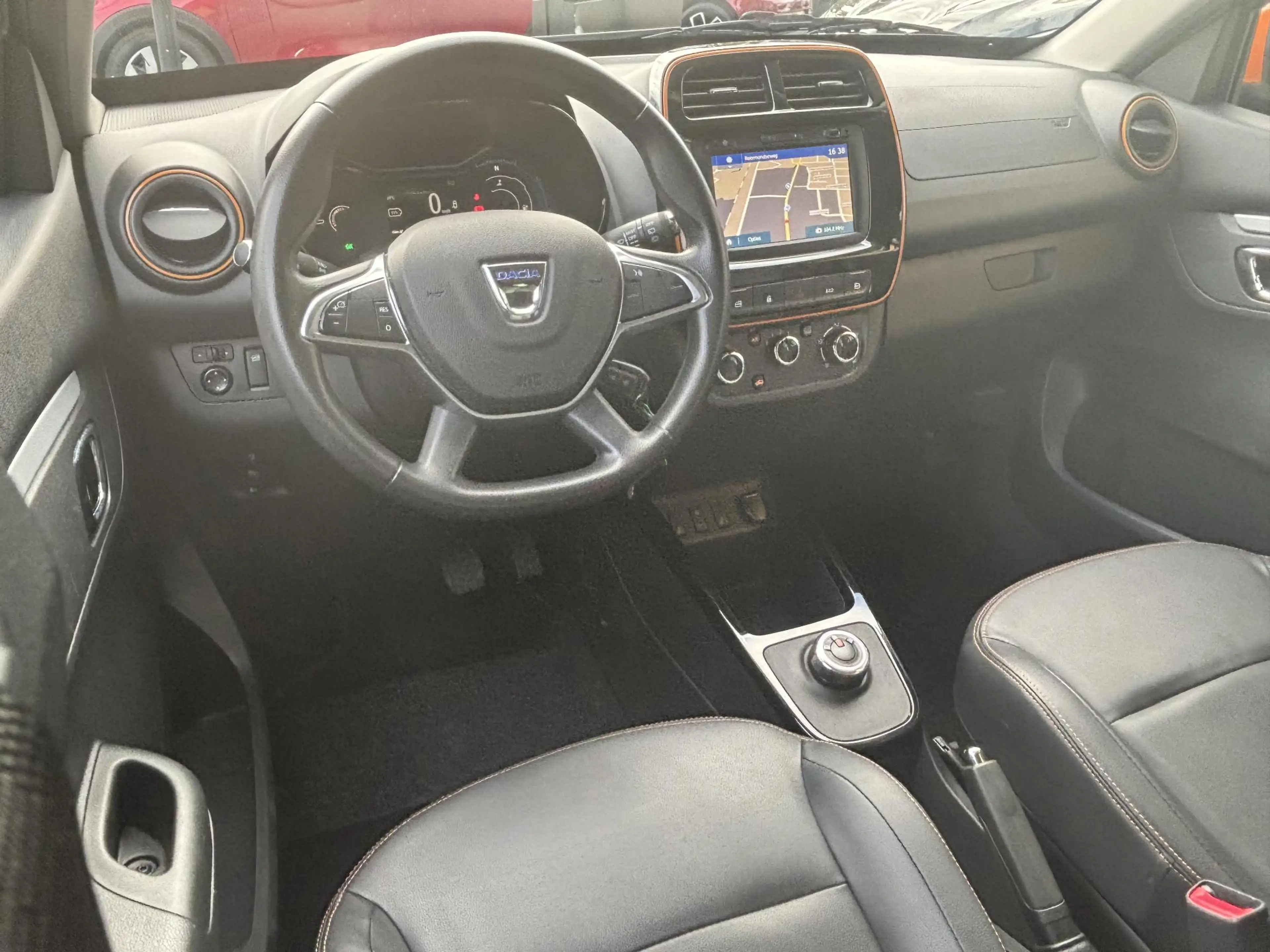 Dacia Spring Comfort Plus 27 kWh | Dealeronderhouden | NL Auto — photo 7