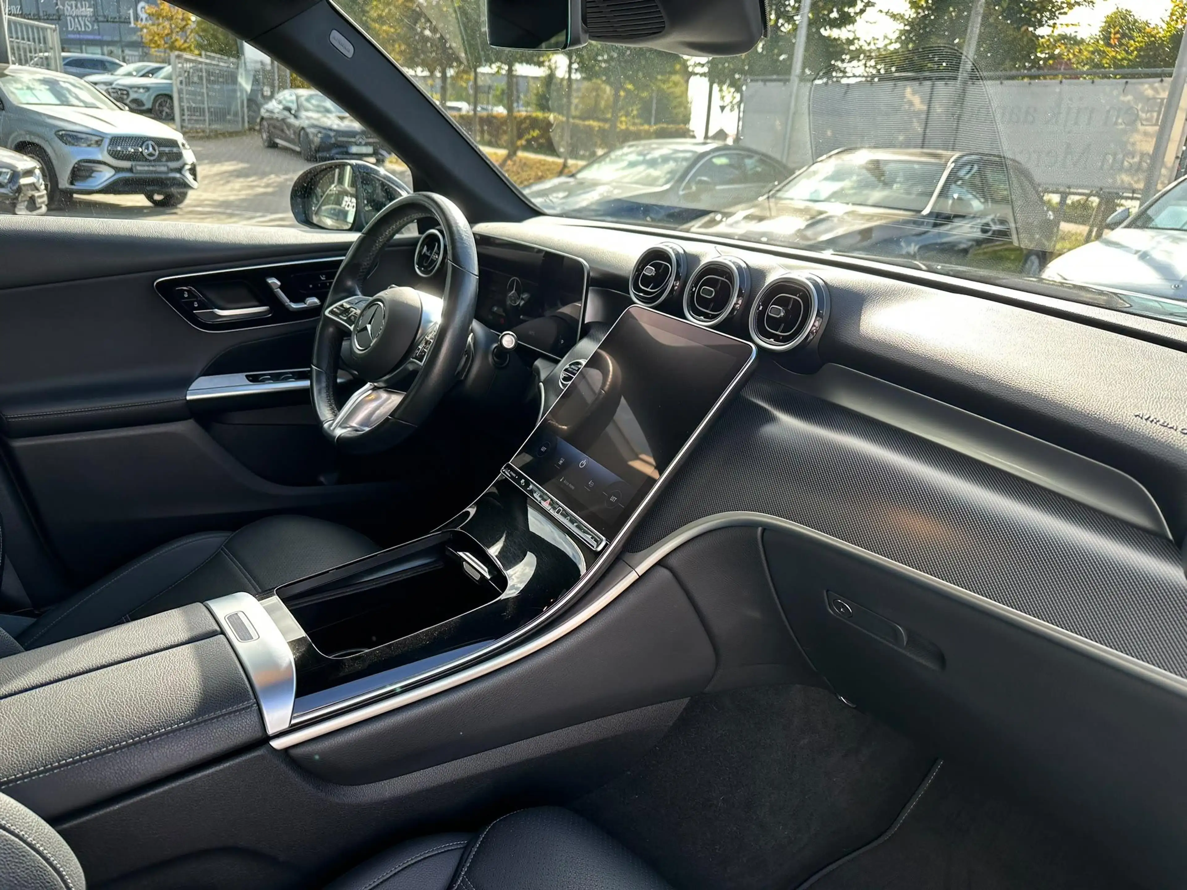 Mercedes-Benz GLC 300 GLC e 4MATIC Luxury Line — photo 14