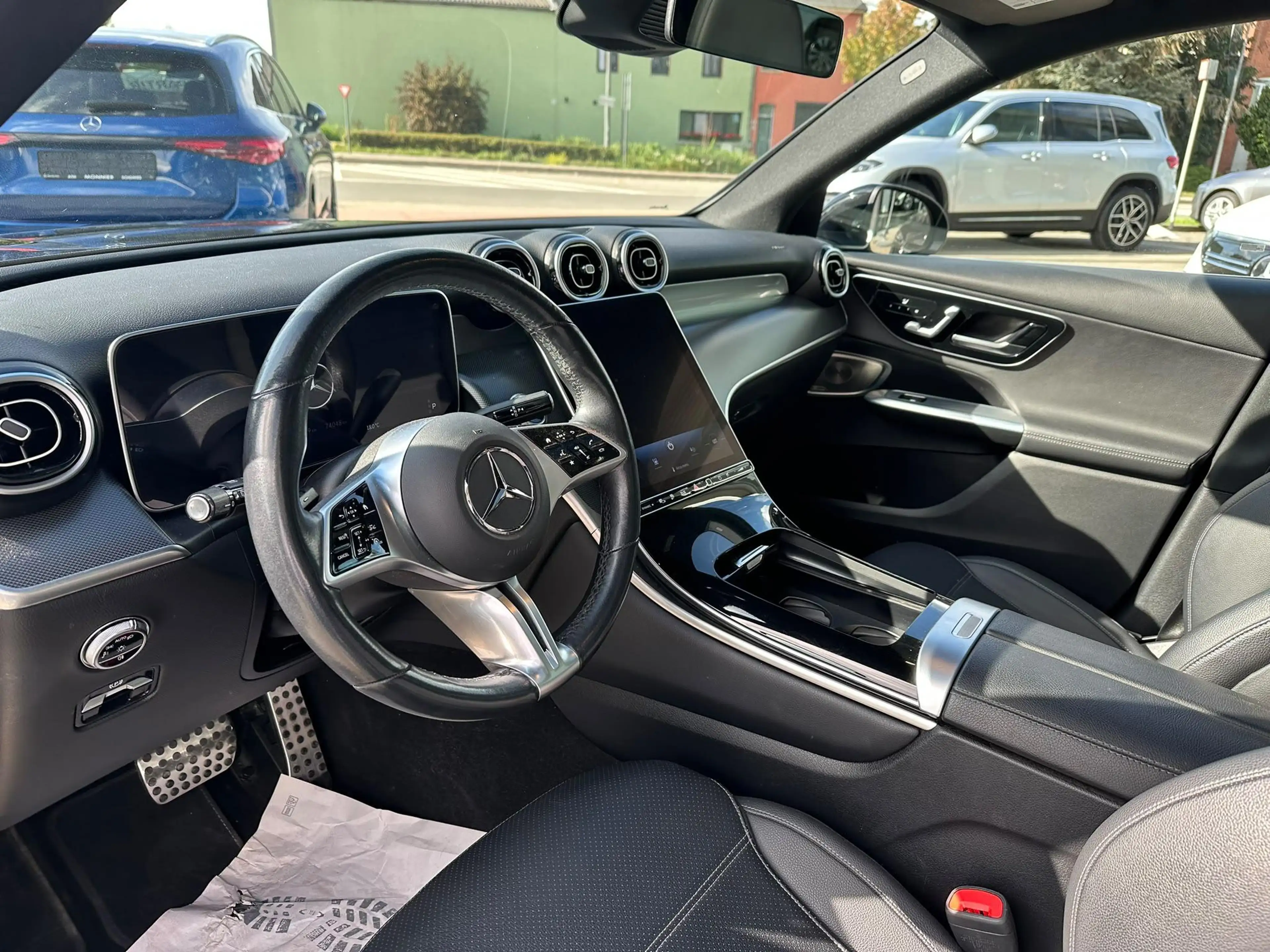 Mercedes-Benz GLC 300 GLC e 4MATIC Luxury Line — photo 12