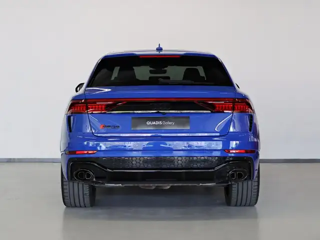 Audi RS Q8 view 17