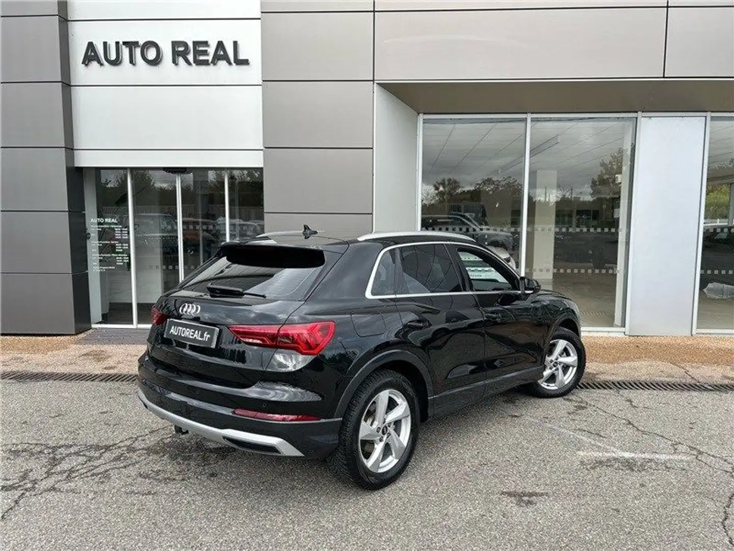 Audi Q3 35 TFSI 150 ch S tronic 7 Design Negro - 2