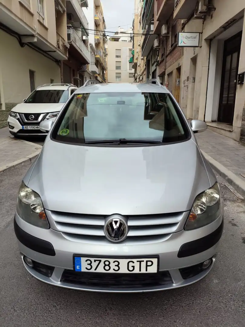Volkswagen Golf Plus Golf Plus 1.9TDI Highline Highline Plateado - 1