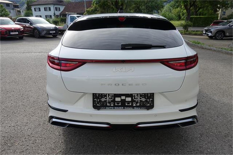 Kia ProCeed / pro_cee'd pro ceed 1,5 TGDI 48V GPF GT-Line DCT — photo 4