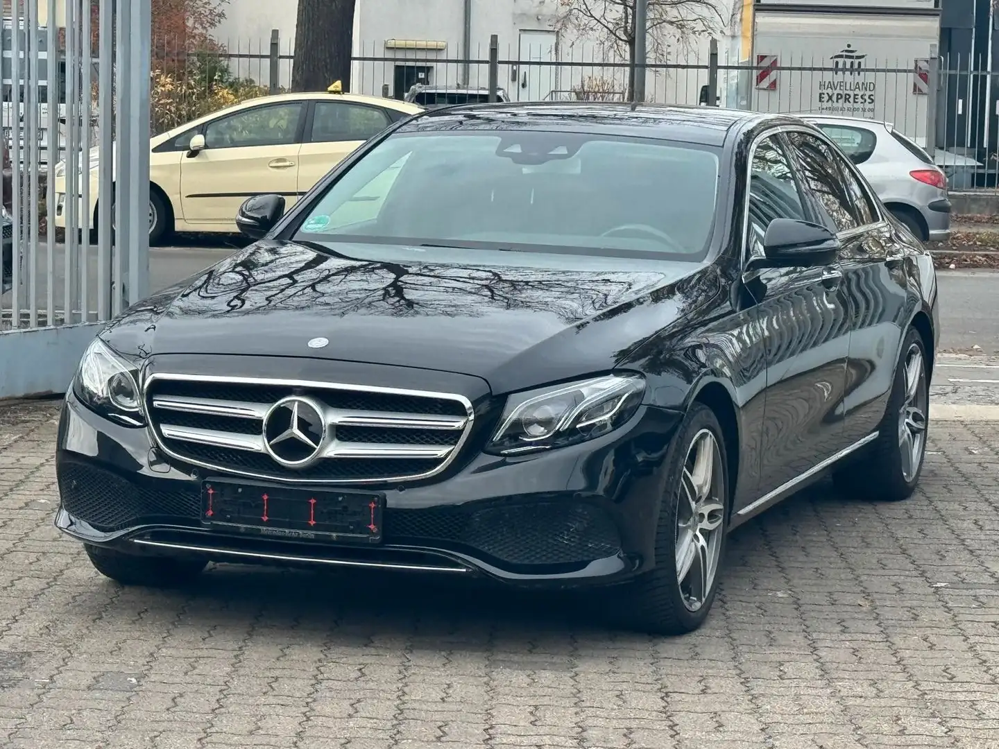 Mercedes-Benz E 350 E350 CDI 9G/PanoD/HuP/ 360°Burmester/WideS/86tkm Noir - 2