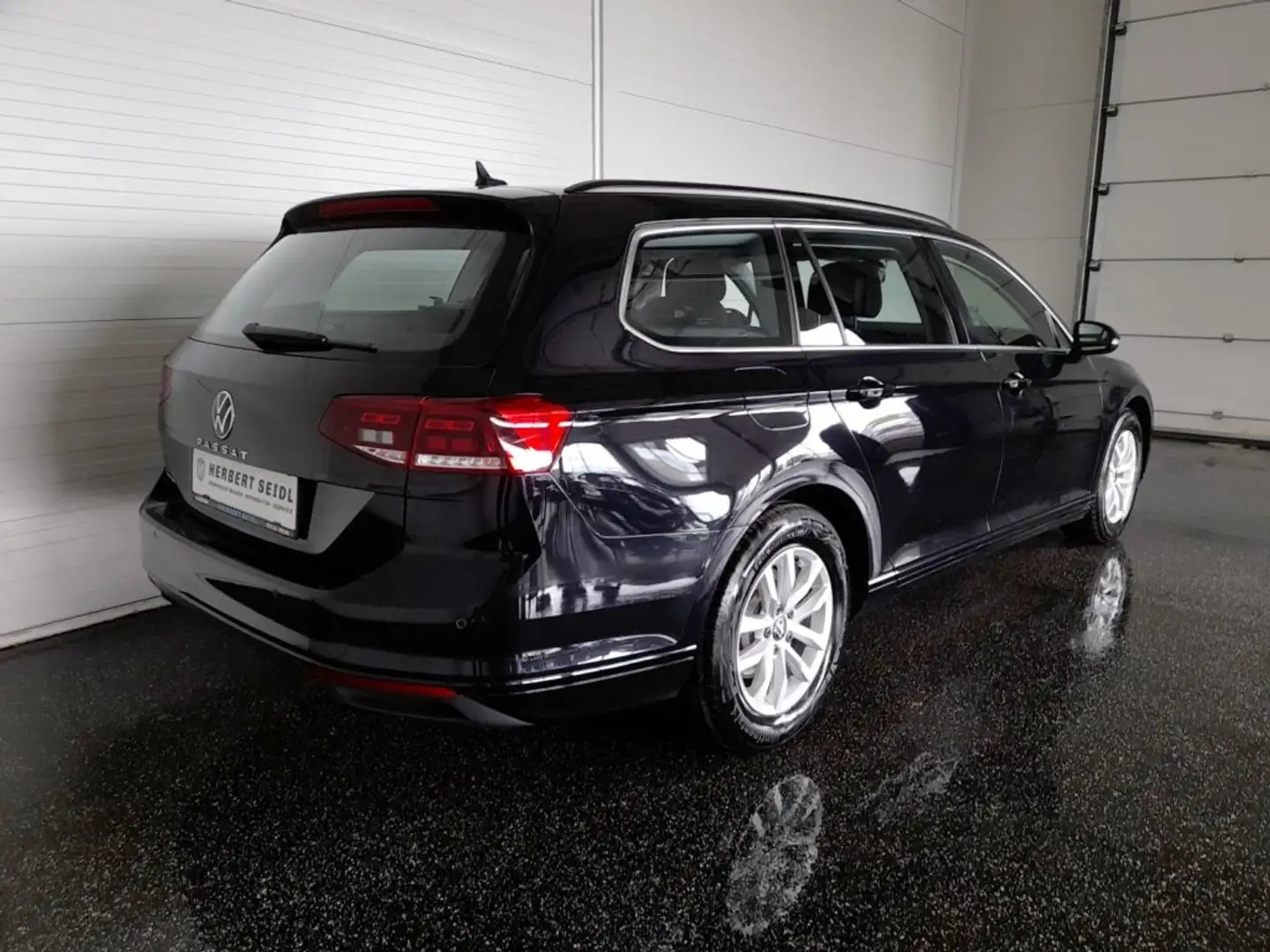 Volkswagen Passat Variant BUSINESS 2,0 TDI DSG *VOLL-LED / NAVI / AHV & KAMERA / ACC / SPORTMASSAGESITZ / VERKEHRSZEICHENASSIST* Schwarz - 2