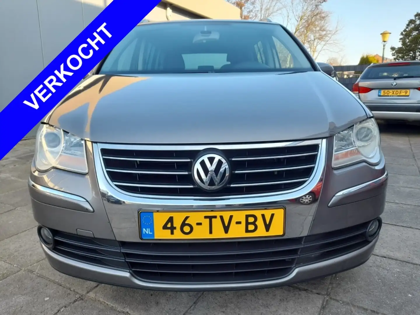 Volkswagen Touran 1.4 TSI Highline Ecc/CC/Dealer ond./NW APK Grijs - 2