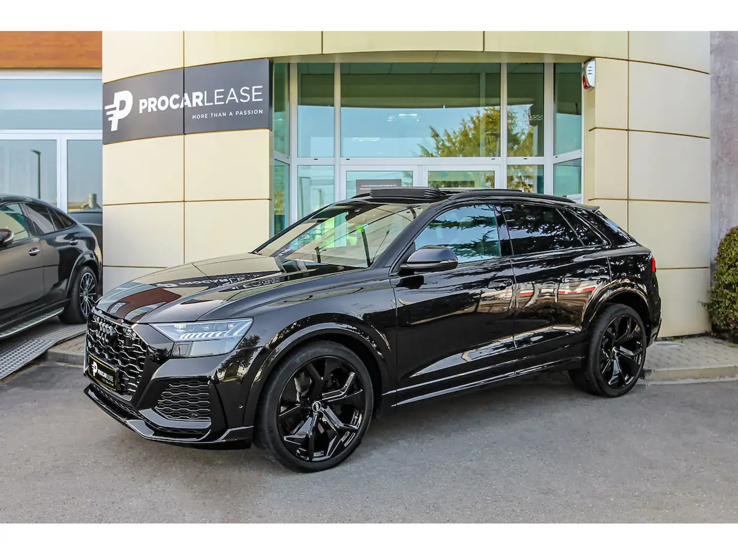 Audi RS Q8 4.0 TFSI/PANO/23//HUD/Matrix/Bang & Olufsen *VOLL Schwarz - 1