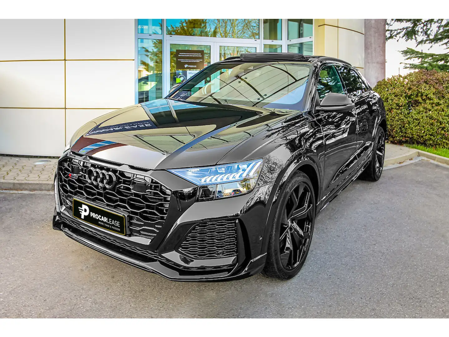 Audi RS Q8 4.0 TFSI/PANO/23//HUD/Matrix/Bang & Olufsen *VOLL Schwarz - 2