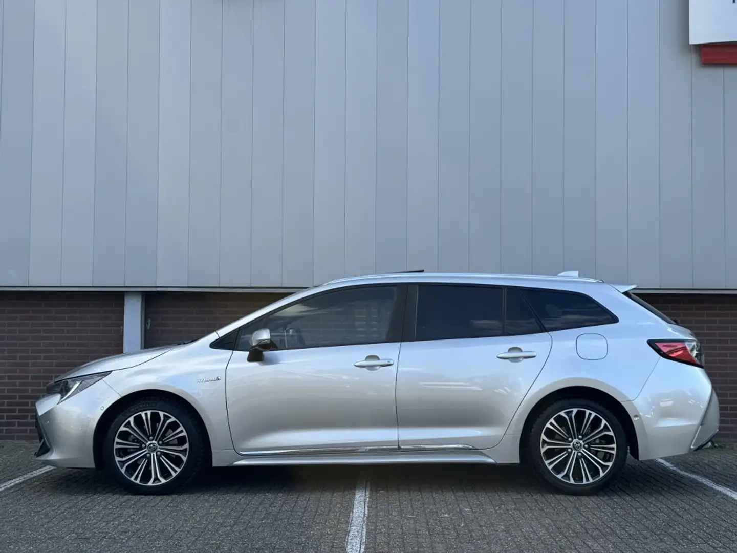Toyota Corolla Touring Sports 2.0 Hybrid Style Grau - 2