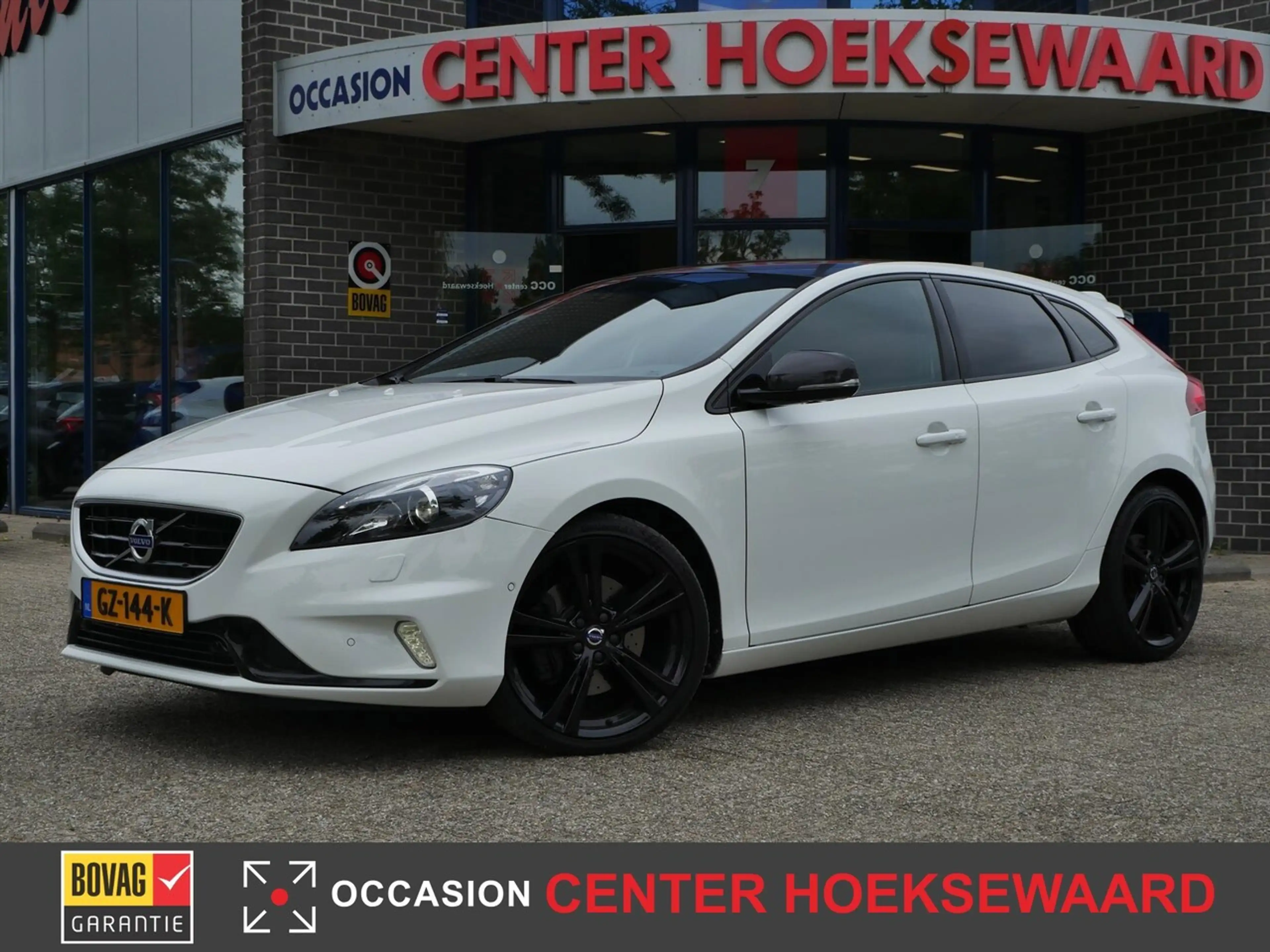 Volvo V40 2.0 T5 Carbon Edition — photo 4
