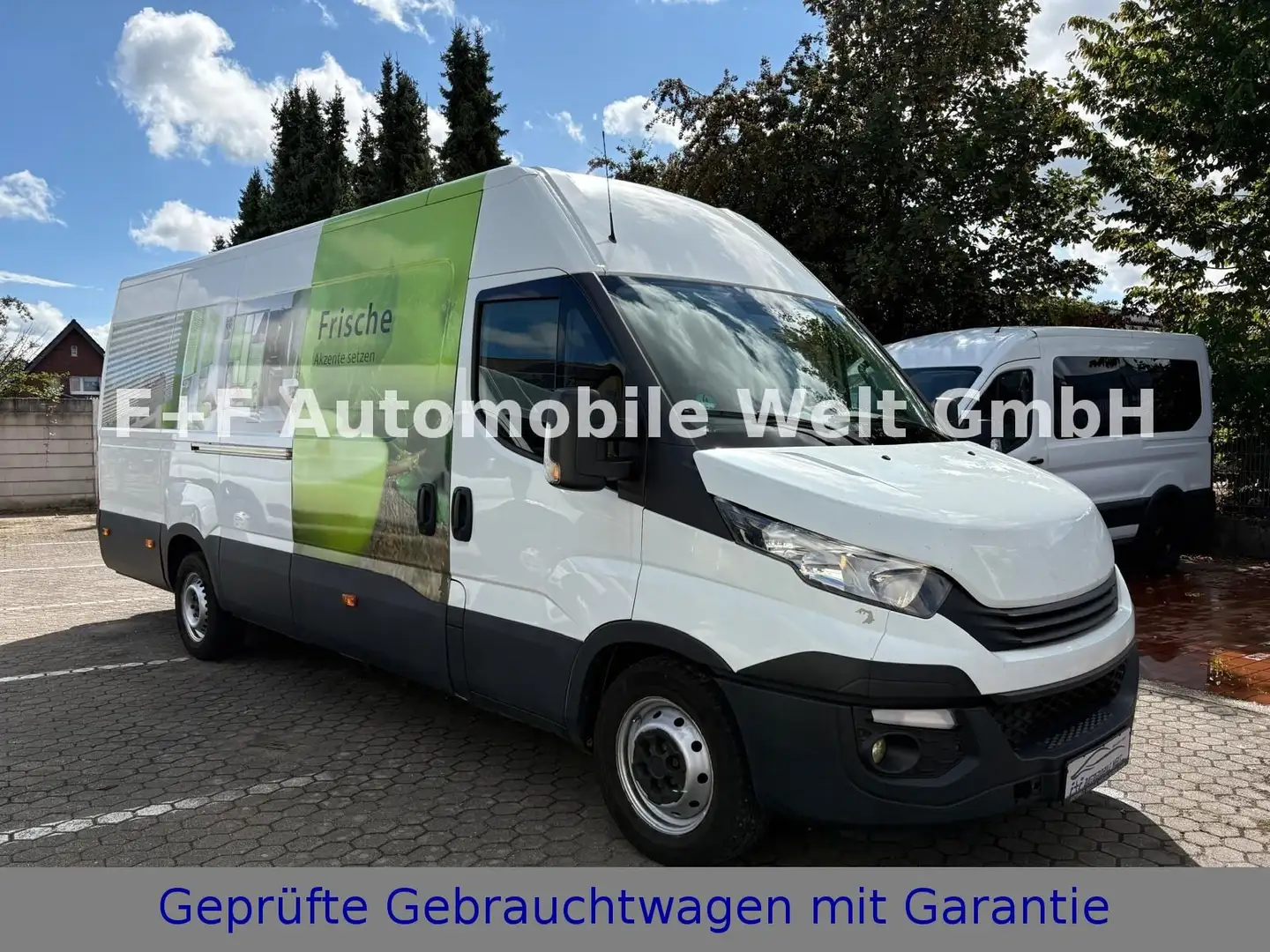 Iveco Daily Kasten HKa 35 S V Radstand 4100 Automatik* Weiß - 2