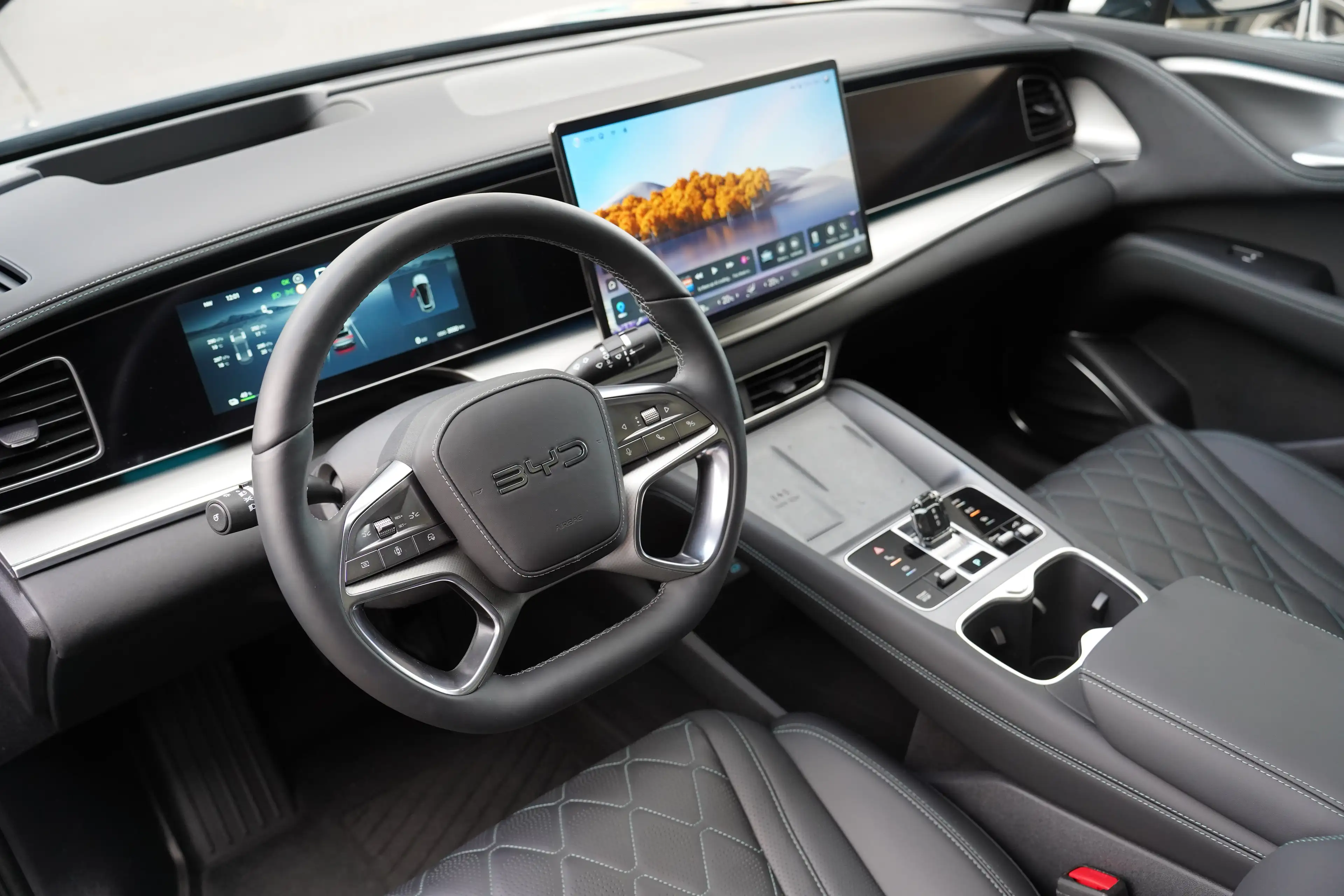 BYD Sealion 7 Excellence AWD * 91 kWh / HUD / PANO / 360° * — photo 3