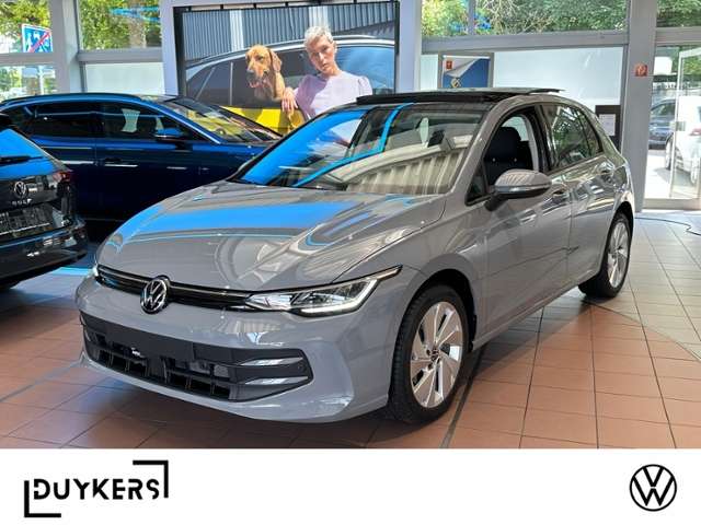 Imagine Volkswagen Golf VIII 1,5 TSI LIFE PANO