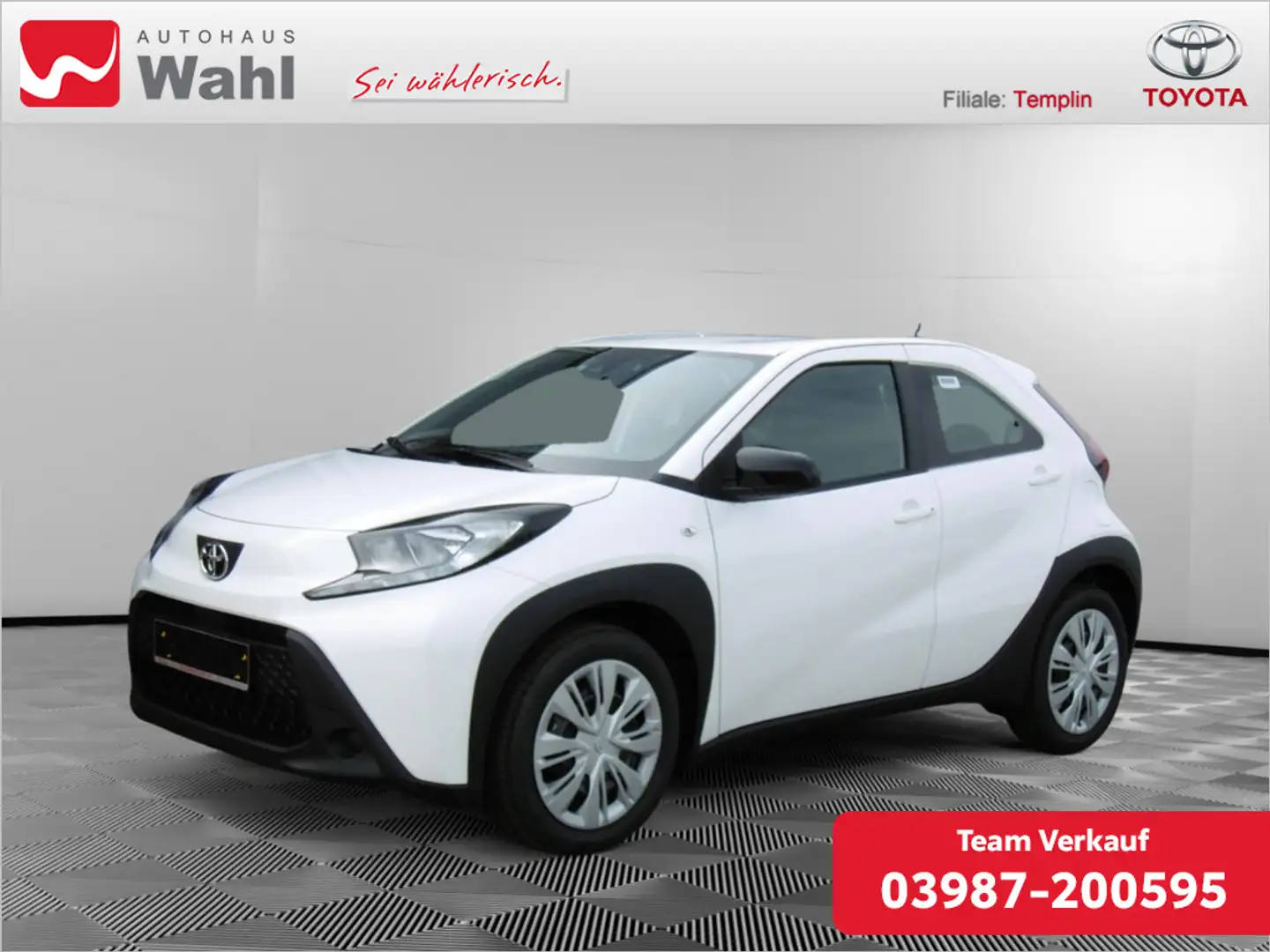 Toyota Aygo X 1.0 Business Edition Blanc - 1