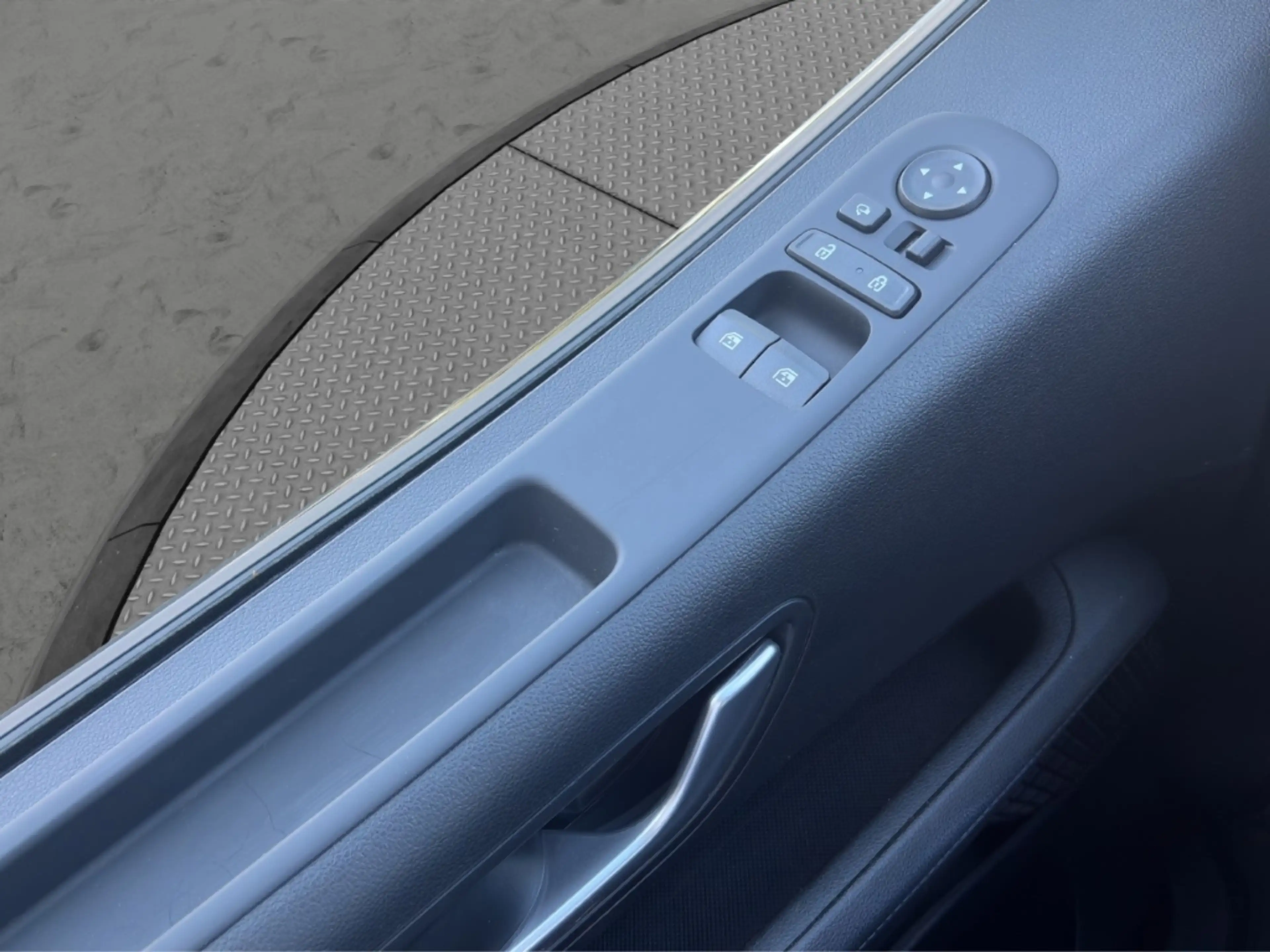 Hyundai STARIA PRIME 2.2 CRDi 4WD *PANO*LEDER*LED*CARPLAY* — photo 13