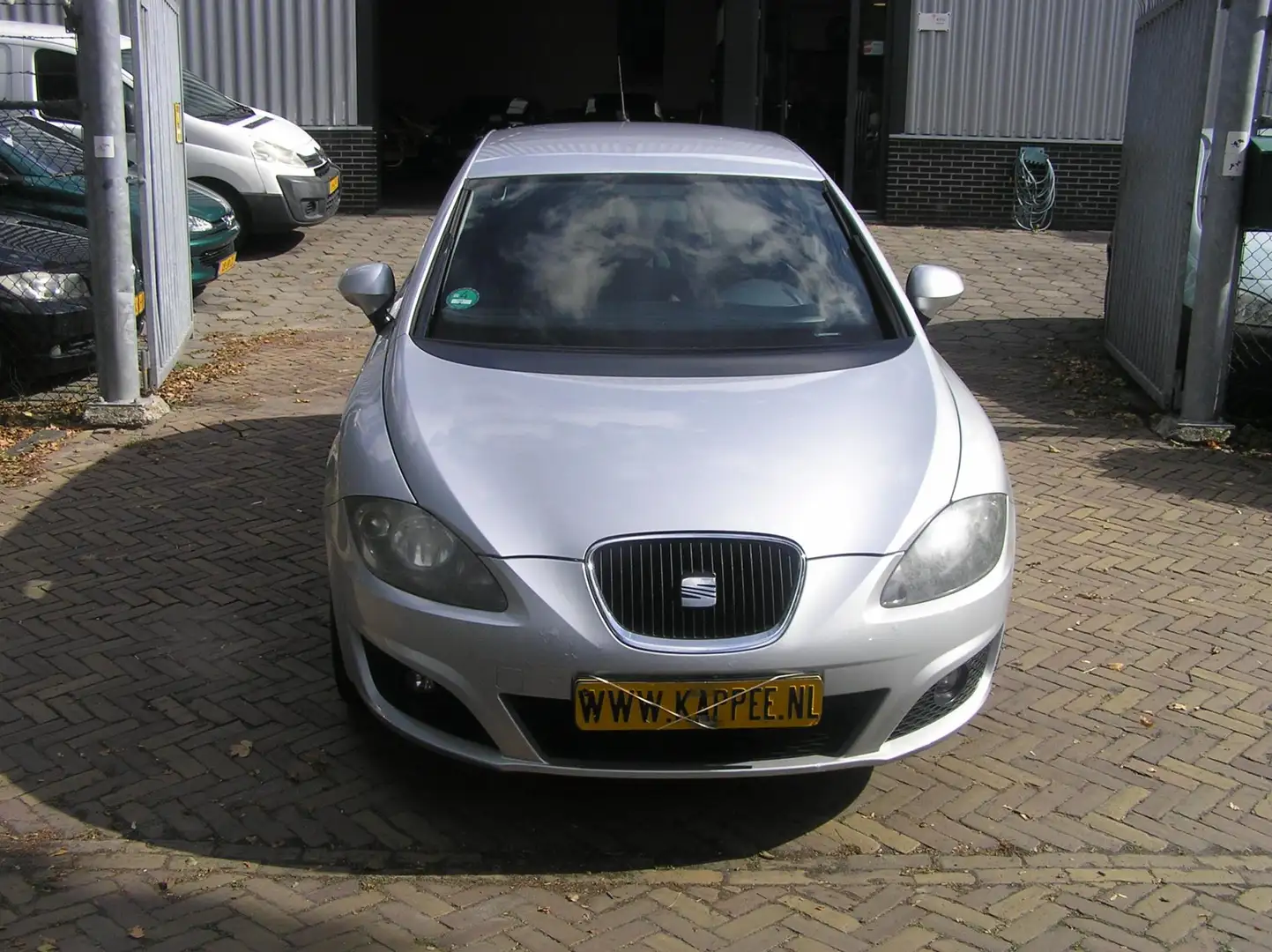 SEAT Leon 1.2 TSI Ecomotive Businessline COPA nap pas airco Grau - 2