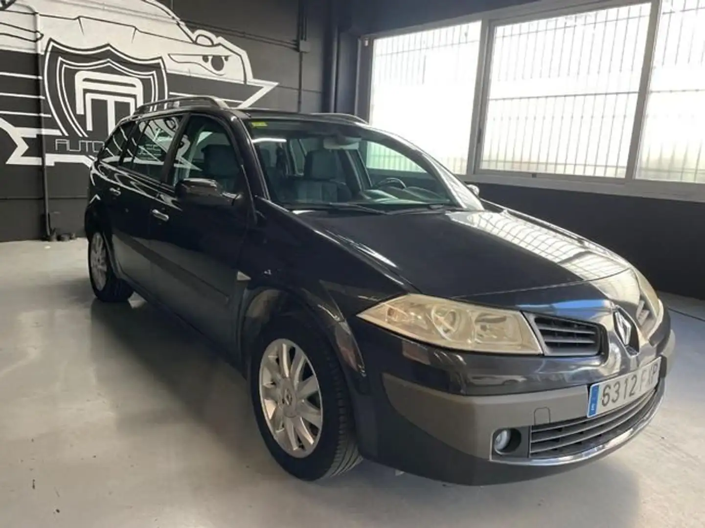 Renault Megane 1.6 Dynamique Gris - 2