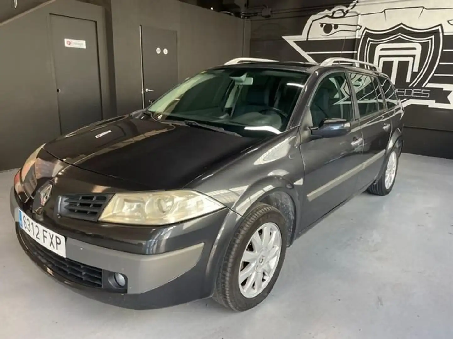 Renault Megane 1.6 Dynamique Gris - 1