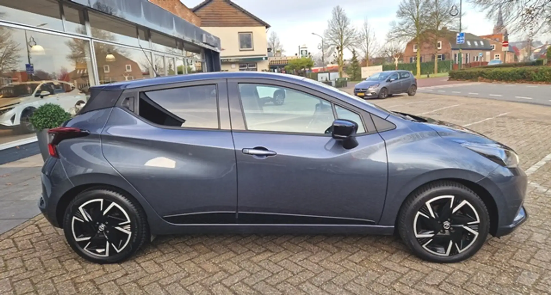 Nissan Micra 1.0 92PK IG-Turbo N-Design - Navi - Bose - Android Gris - 2