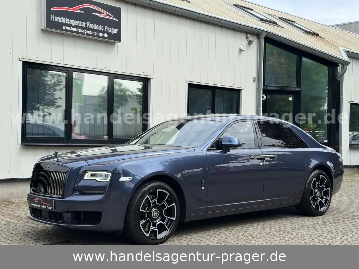 Rolls-Royce Ghost Black Badge Bleu - 1