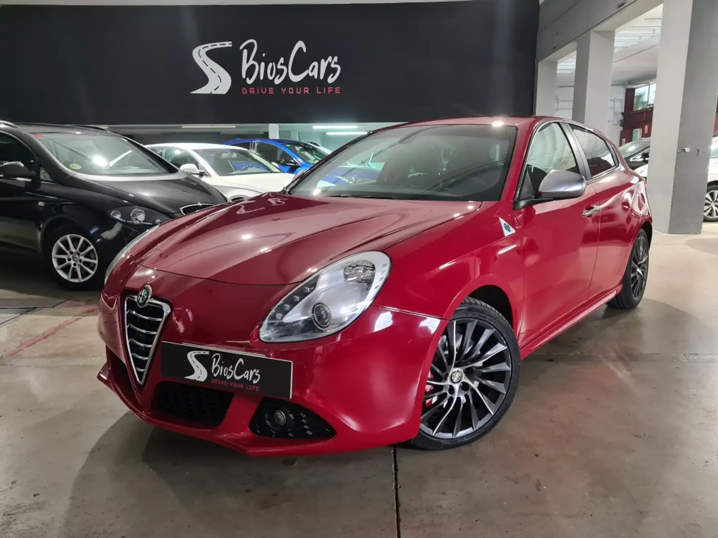 Alfa Romeo Giulietta 1.7 TBi Quadrifoglio Verde Rojo - 1