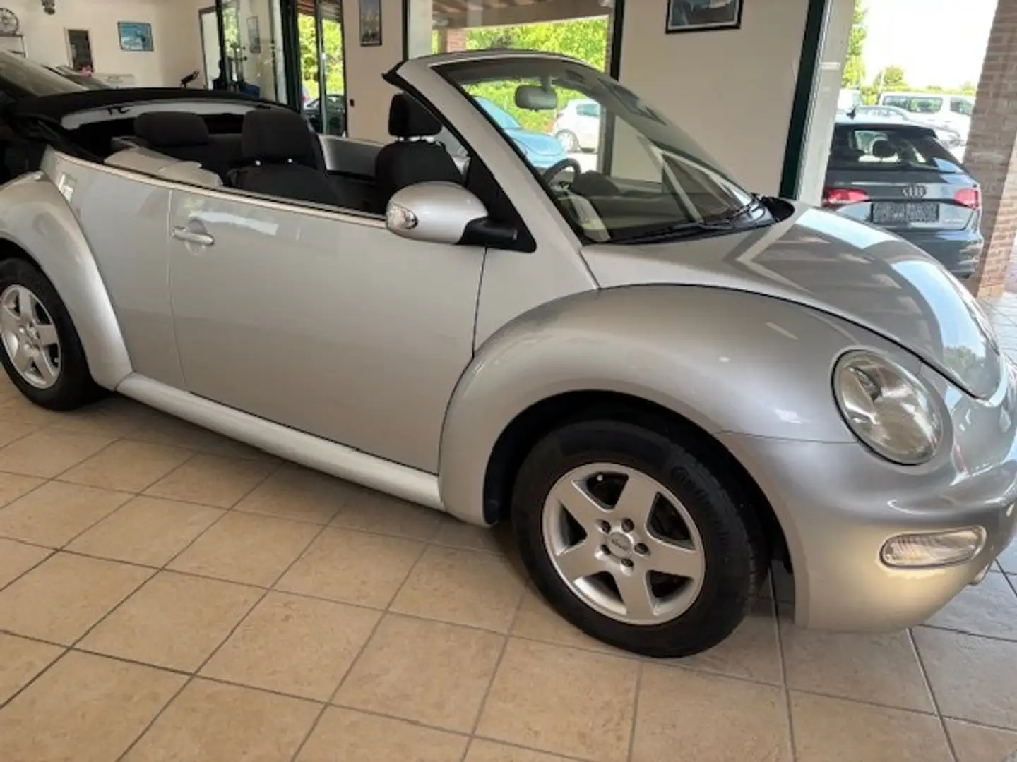 Volkswagen New Beetle New Beetle Cabrio 1.4 Argento - 2