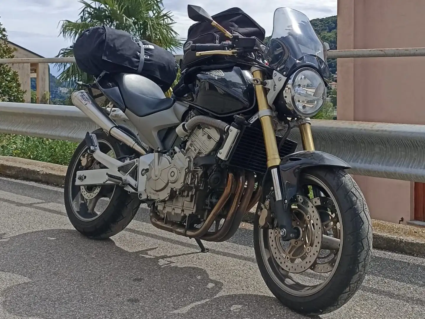 Honda Hornet 2005 600cc Negru - 1