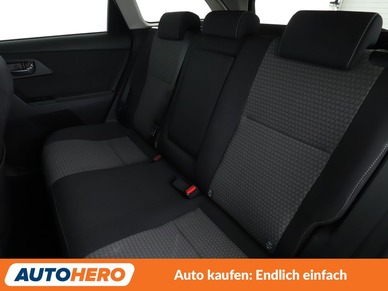 Toyota Auris 1.8 Hybrid Edition-S+ Aut.*NAVI*CAM*TEMPO*SHZ* — photo 14