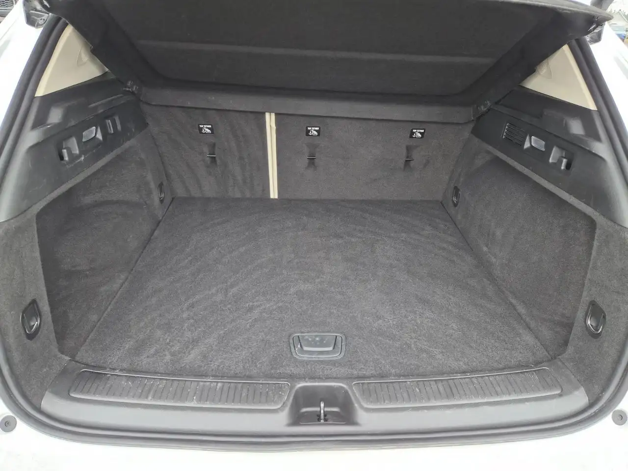 Buick Envision photo Buick Envision