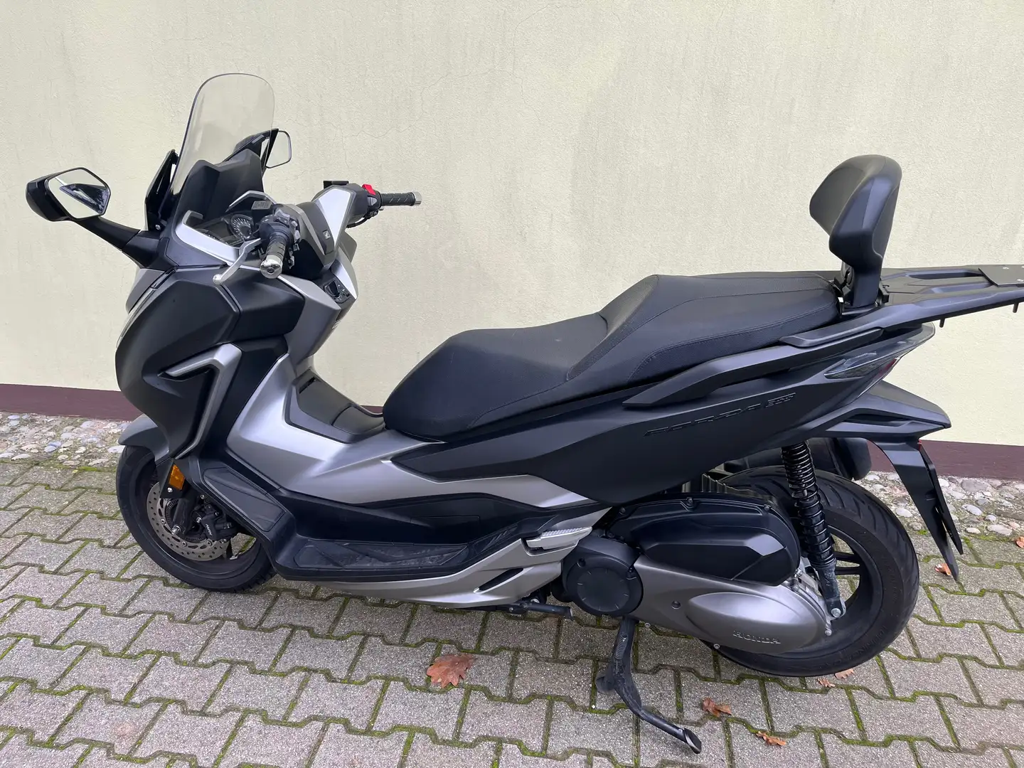 Honda Forza 300 Noir - 2
