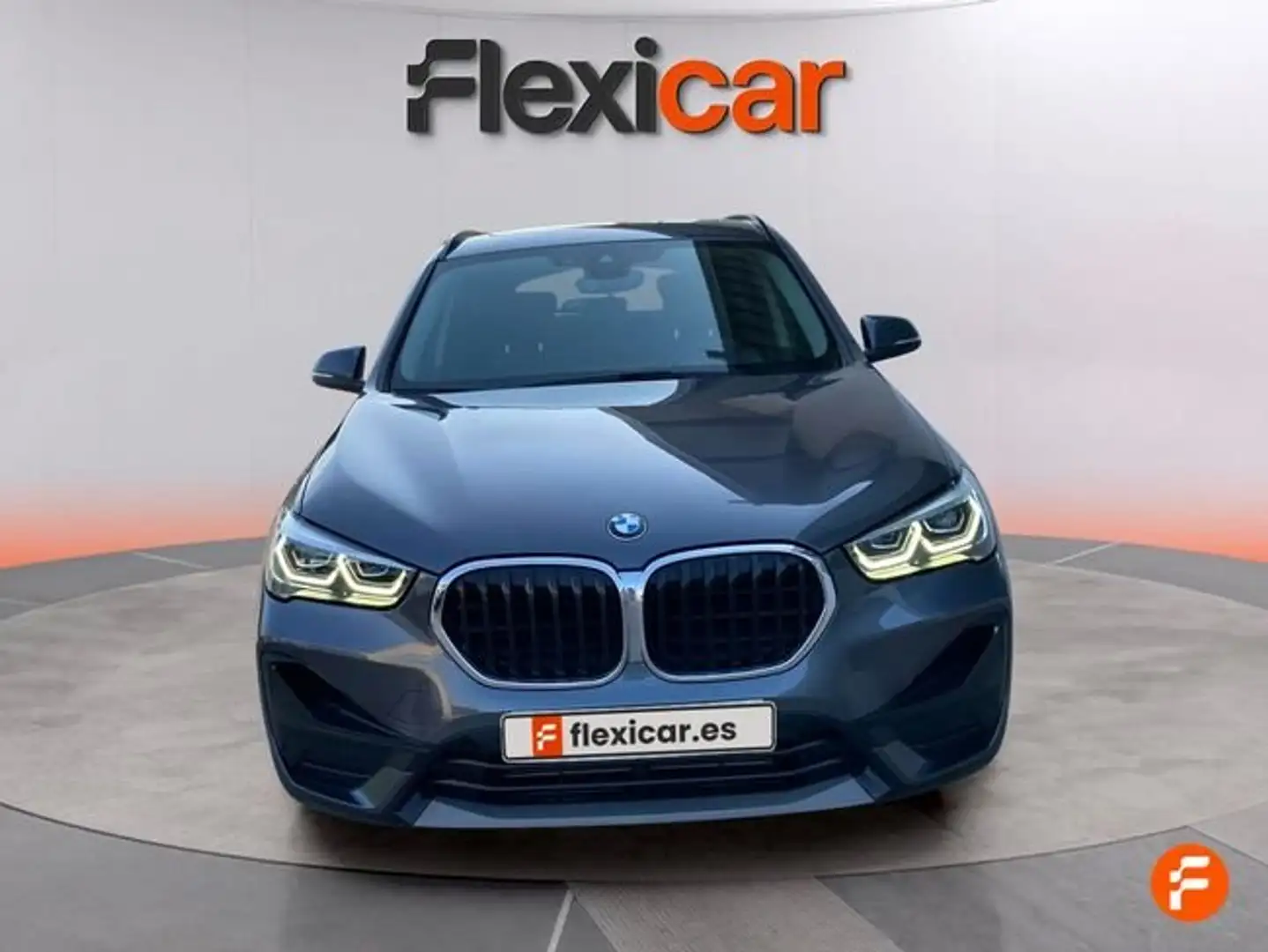 BMW X1 sDrive 18iA Gris - 2