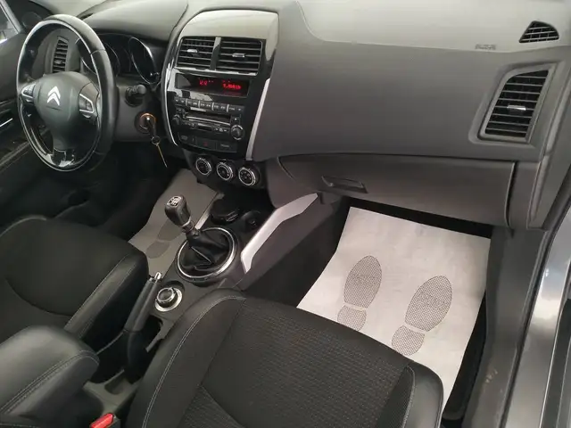 Citroen C4 Aircross view 12