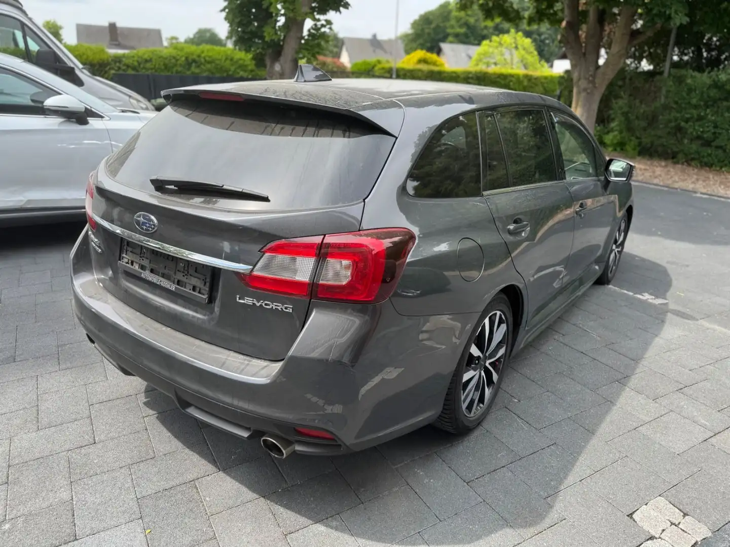 Subaru Levorg 2.0 Exclusive 4x4 Leder LED ACC Kamera Grau - 2
