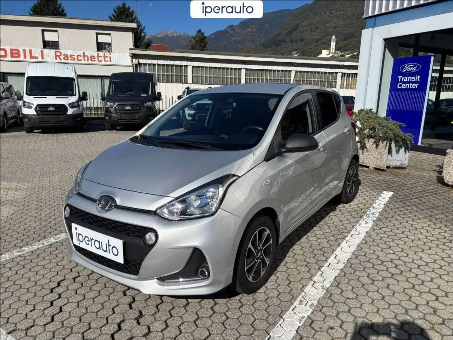 Hyundai i10 1.0 tech auto Gris - 1