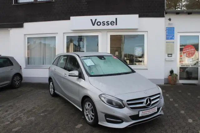 Mercedes-Benz B 200 7G-DCT Urban Bluetooth Klima el. Fenster