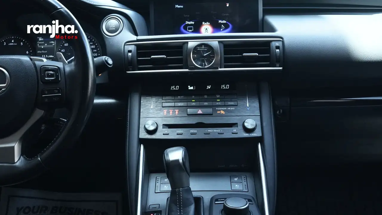 Lexus IS fotografie Lexus IS