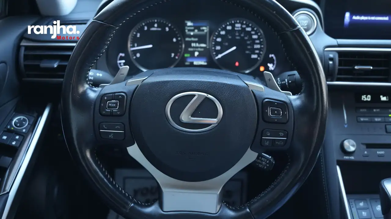 Lexus IS fotografie Lexus IS