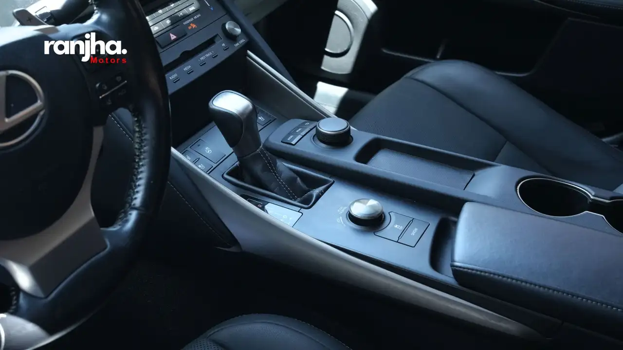 Lexus IS fotografie Lexus IS