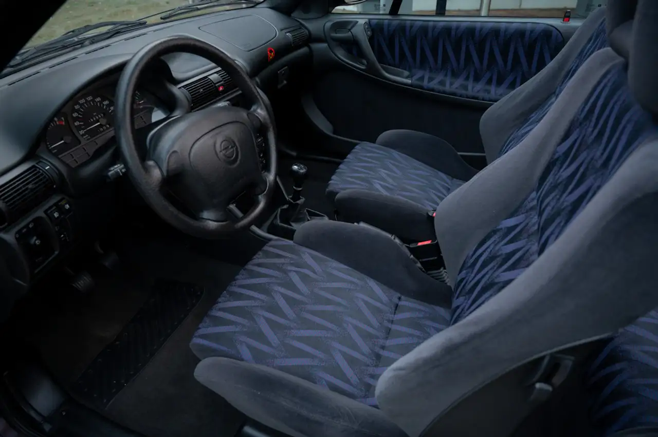 Opel Astra F 1.8i-16V Cabriolet, foto 7