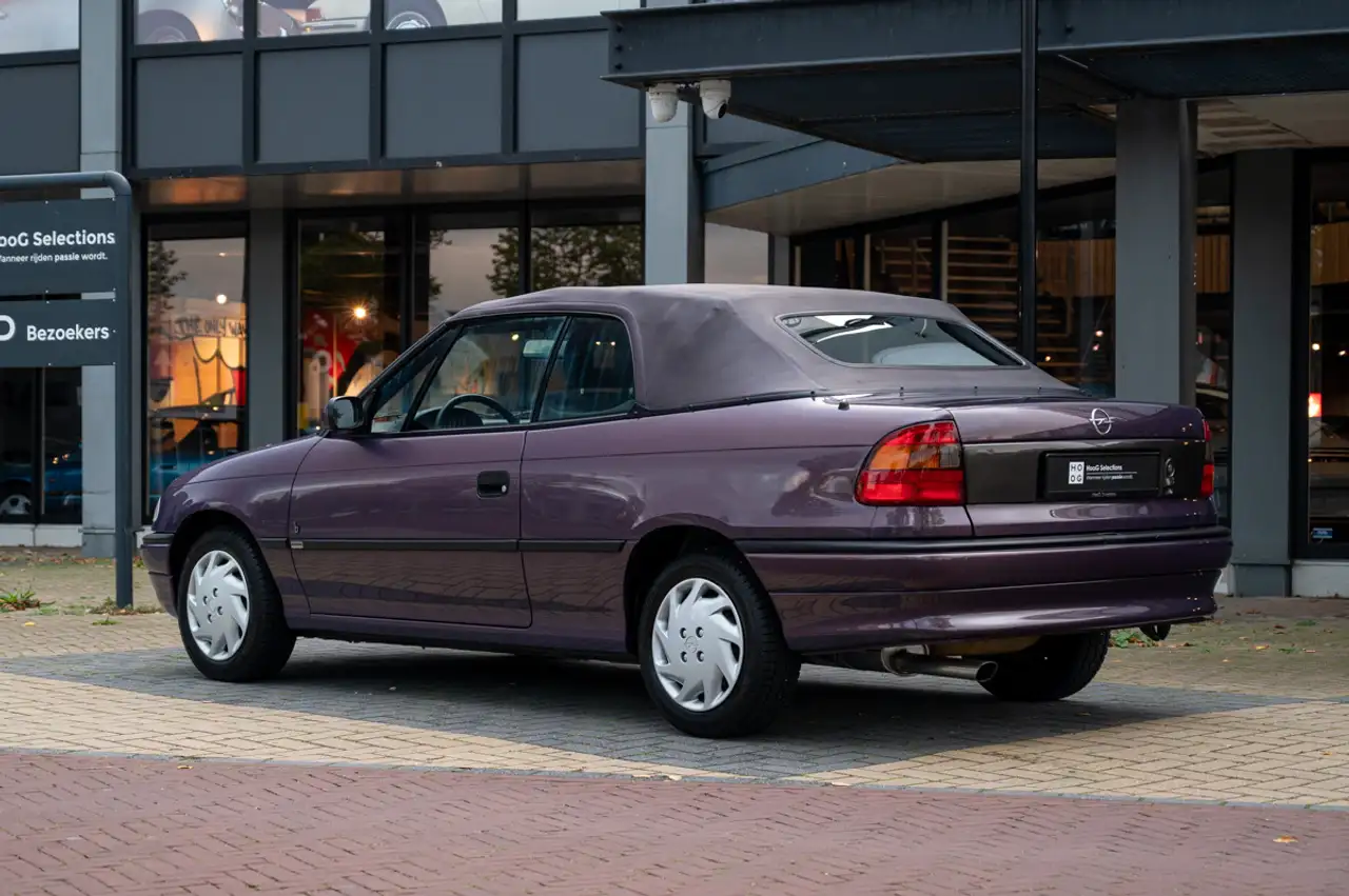 Opel Astra F 1.8i-16V Cabriolet, foto 4