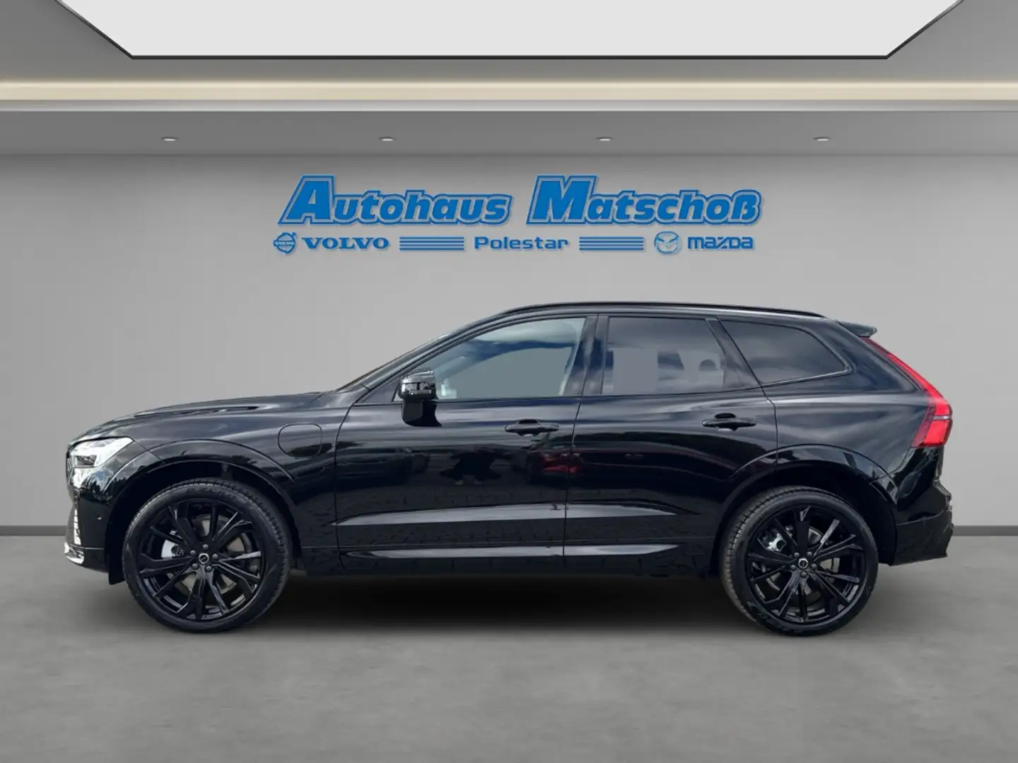 Volvo XC60 Ultra Black Edition Recharge Plug-In Hybrid AWD T6 Noir - 2