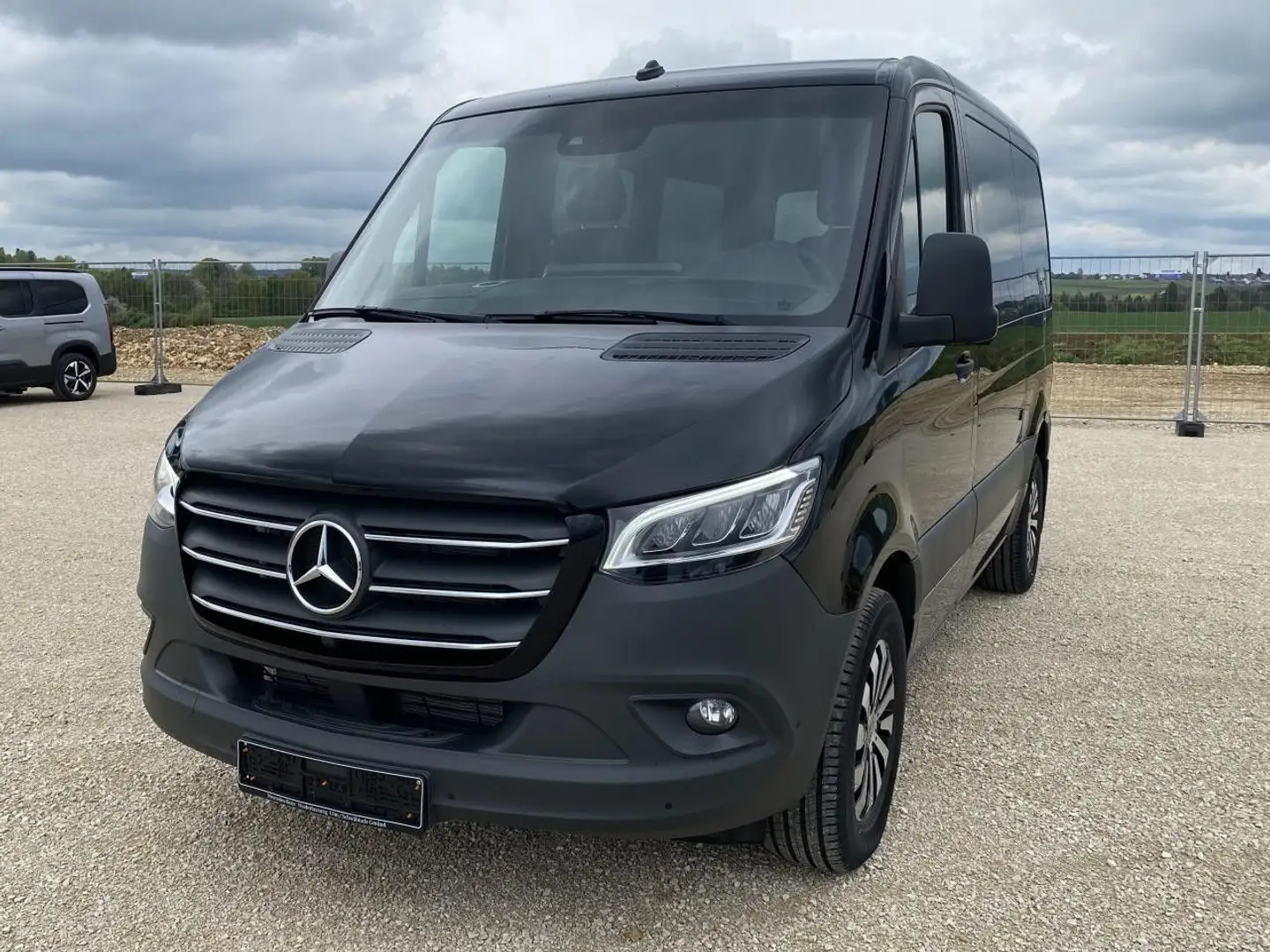 Mercedes-Benz Sprinter Tourer 317 CDI Kompakt Noir - 2
