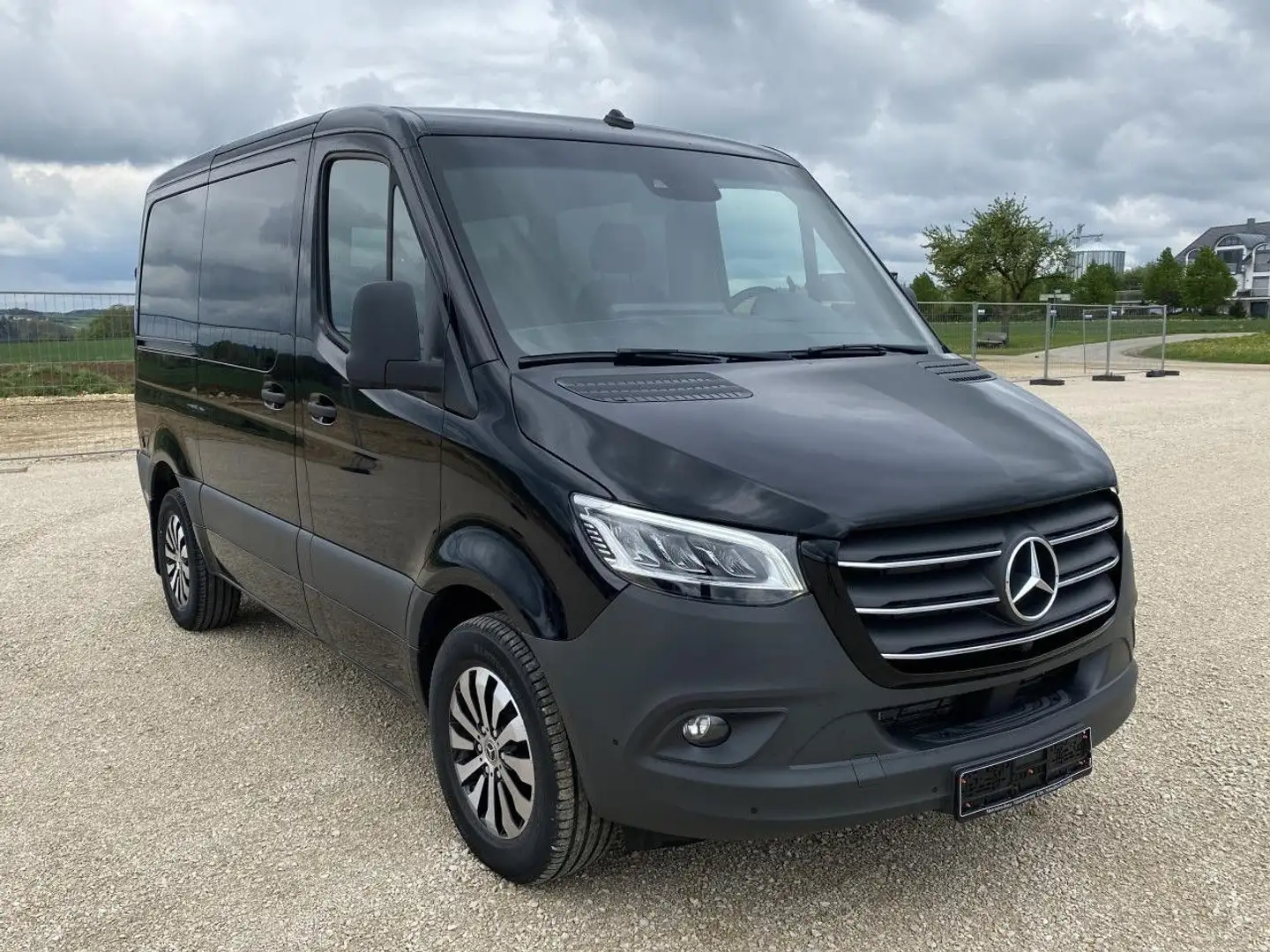 Mercedes-Benz Sprinter Tourer 317 CDI Kompakt Noir - 1