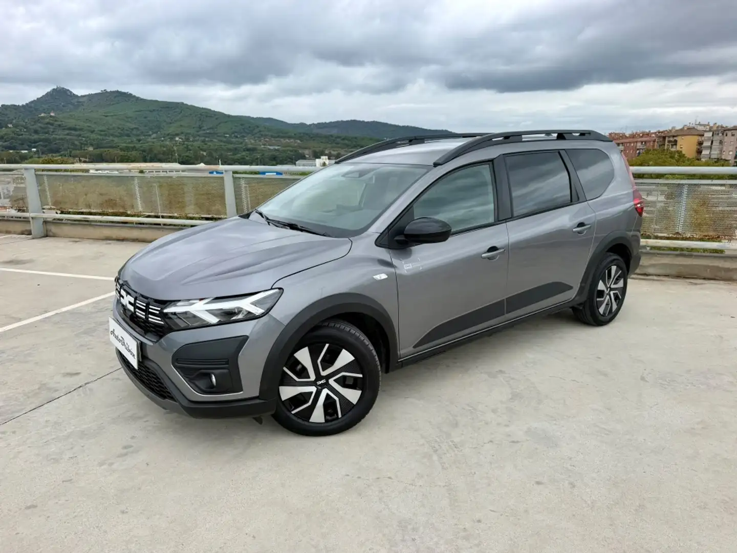 Dacia Jogger 1.0 TCe Expression 81kW 7pl. Gris - 2