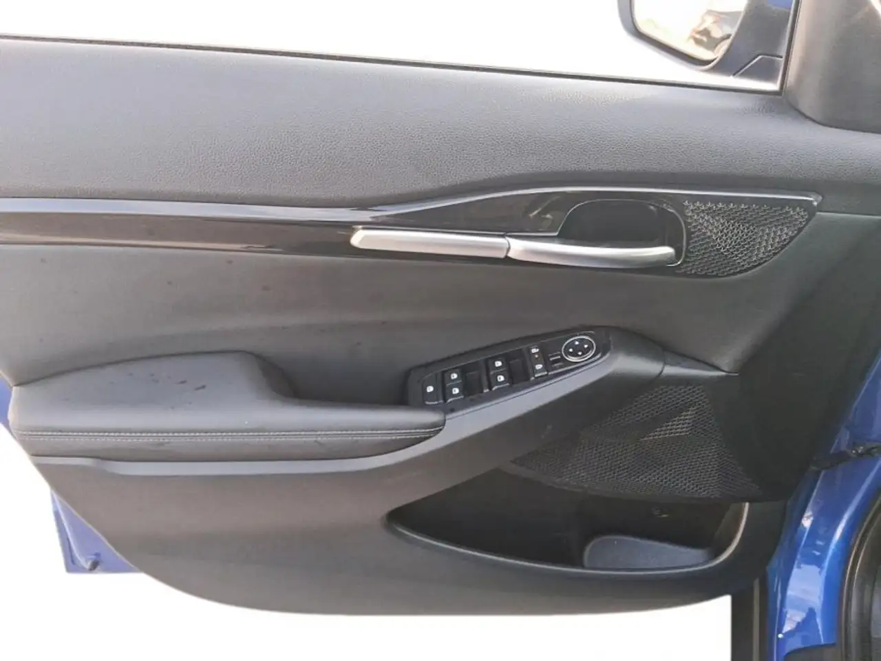Kia Seltos снимка Kia Seltos